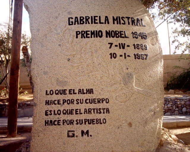 Memorial to Gabriela Mistral in Vicuña. Author: . Yakoo CC BY-SA 3.0