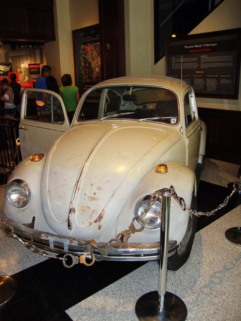 Ted Bundy’s 1968 Volkswagen Beetle, the venue for many of his crimes, on display at the now-defunct National Museum of Crime & Punishment[ Author: greyloch CC BY-SA 2.0