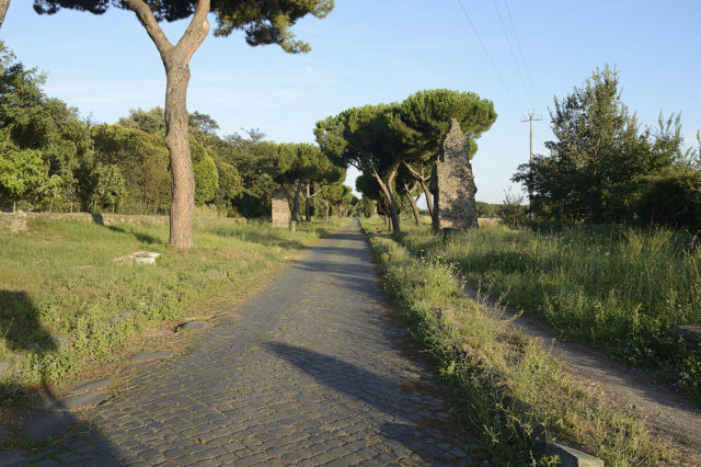 Remains of the Appian Way in Rome, near Casal Rotondo just 7.3 km (4.5 miles) from Porta San Sebastiano at Aurelian Walls, South-East off Colosseum, Rome. Author: Livioandronico2013. CC BY-SA 4.0