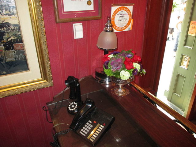 Reception desk at Club 33 at Disneyland. Author: Patrick Pelletier CC BY-SA3.0