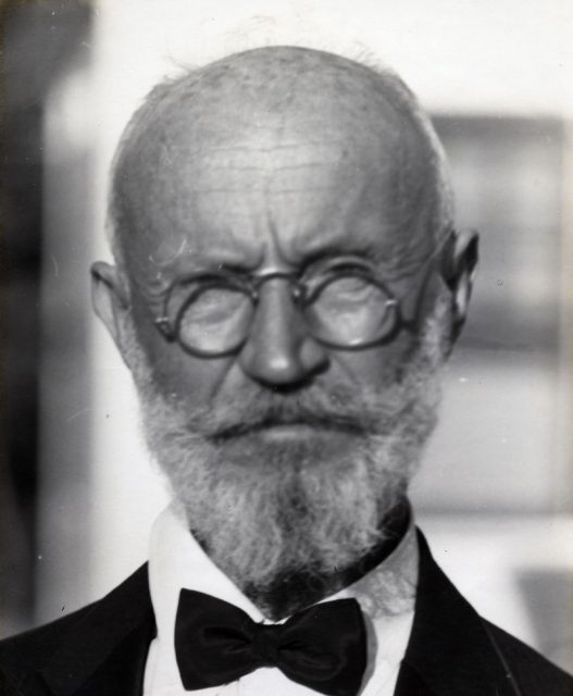 Carl Tanzler (Carl Von Cosel) in 1940. From the Stetson Kennedy Collection. (Florida Keys People) CC BY 2.0