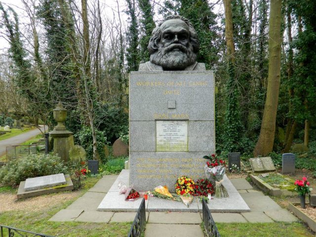Karl Marx grave, East Cemetery. Author Paasikivi, CC BY-SA 4.0