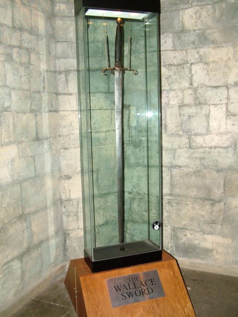 The Wallace sword – By Glenn J. Mason – CC BY 2.0