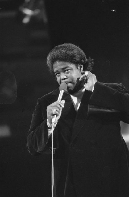 Barry White at the “Grand gala Du Disque Populaire” in 1974.Author: Nationaal Archief, Den Haag, Rijksfotoarchief CC BY-SA 3.0 nl