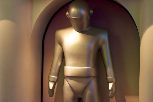 Replica of the robot character Gort from The Day the Earth Stood Still. Photo Jiuguang Wang CC BY-SA 2.0