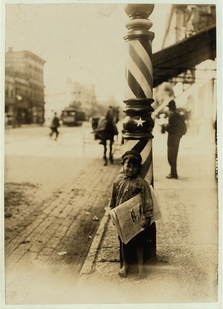 A Little  Shaver, Indianapolis Newsboy, 41 inches high. Said he was 6 years old. Aug., 1908. Wit., E. N. Clopper. Location  Indianapolis, Indiana