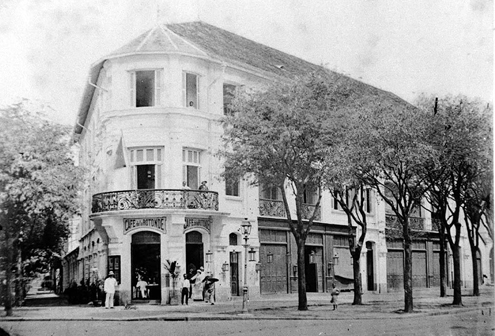 Rotonde Café (1901)