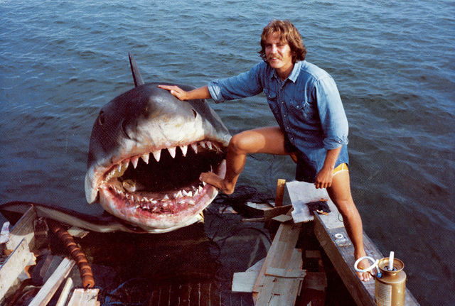 j1-rare-behind-the-scenes-pictures-every-jaws-fan-must-see-jpeg-179738