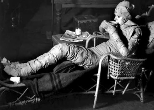 Behind the Scenes of the Classic Frankenstein Films (14)