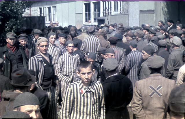 Color Photographs of Life in The First Nazi Concentration Camp, 1933 (7)