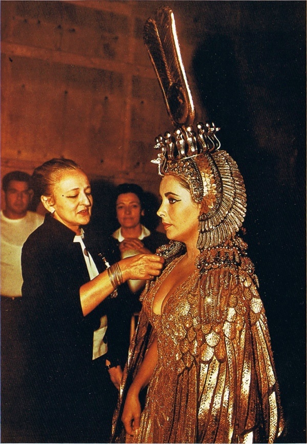 Irene Sharaff with Elizabeth Taylor in Cleopatra 1963