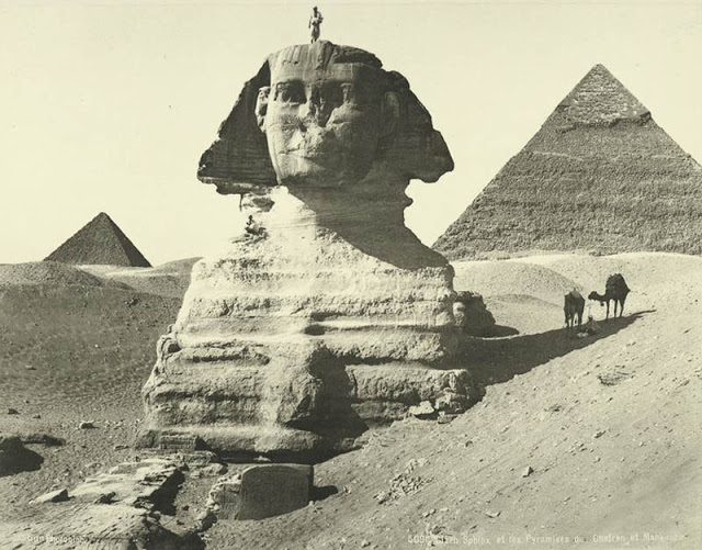 Sphinx & Pyramids of Chefren and Mankaura, Giza