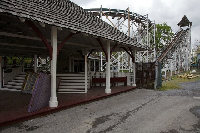 The roller coaster operated until 1985, when it closed due to disrepair. source