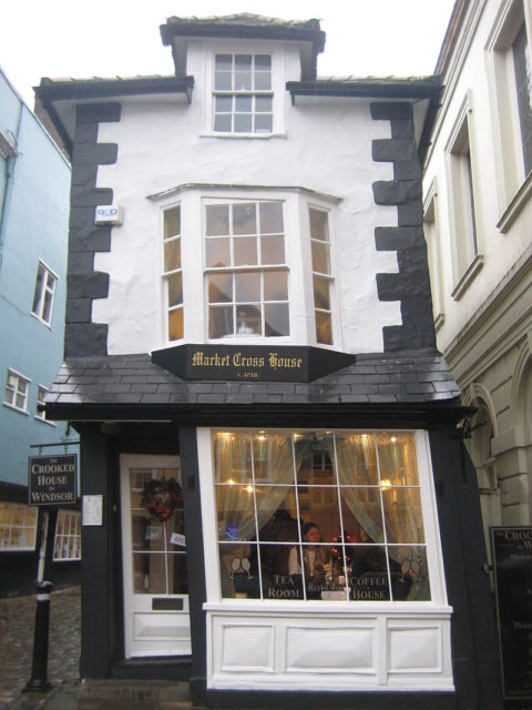 crooked_house_of_windsor Photo Credit