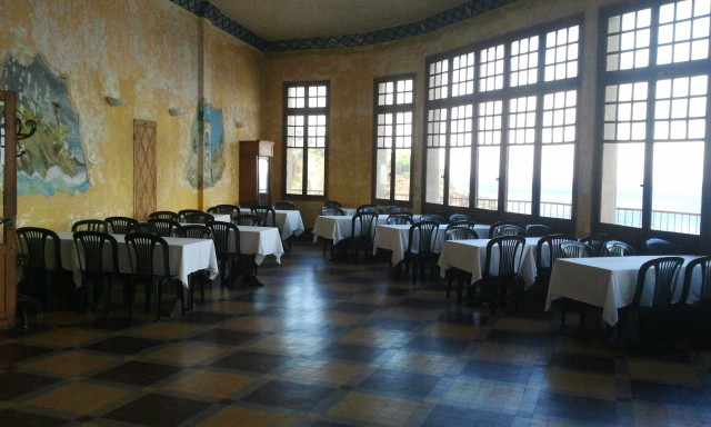 The dining room .Source