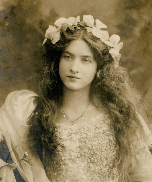 American stage and film actress (1883 -1971). Source