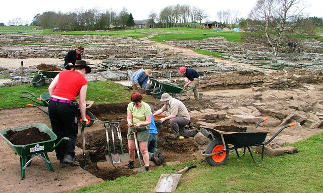 Archaeologists at work in Vindolanda, 2006