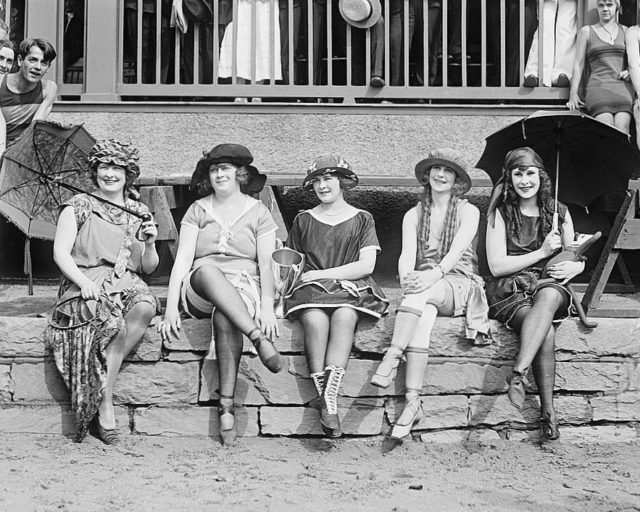 Bath costume contest,1921, Source