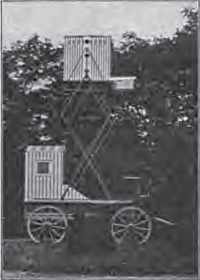 Neubronner's mobile dovecote and darkroom as shown at 1909 exhibitions. Source