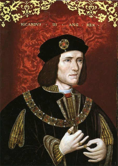 Richard III, by an unknown artist, late 16th century. The raised right shoulder was a visible sign of Richard’s spinal deformity.