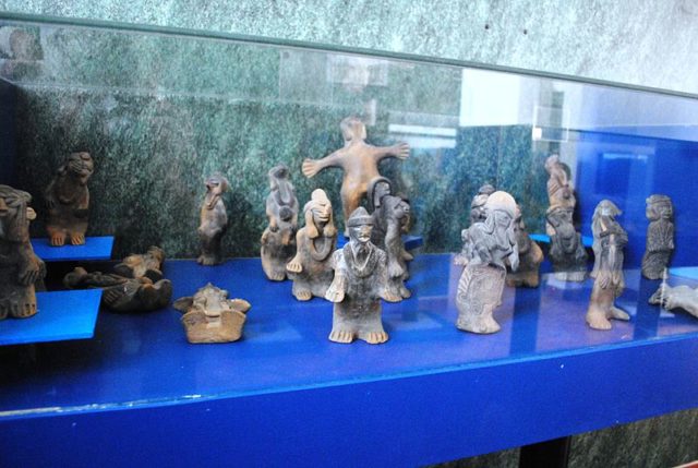 No less than 30,000 figurines were found. Source