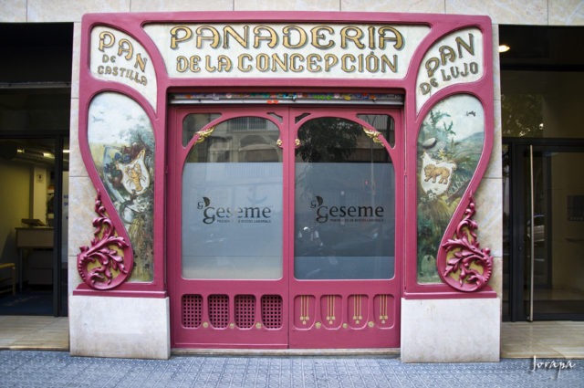Pink Art Nouveau Store in Barcelona.Source Europeana EU/Flickr