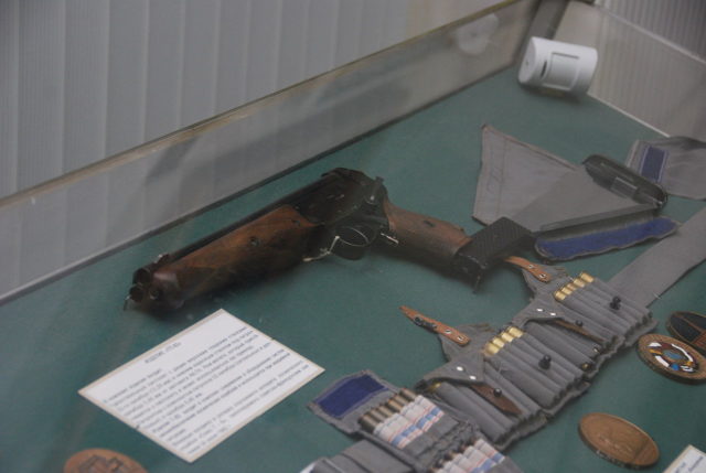 Triple-barreled TP-82 pistol in Saint-Petersburg Artillery museum.Source