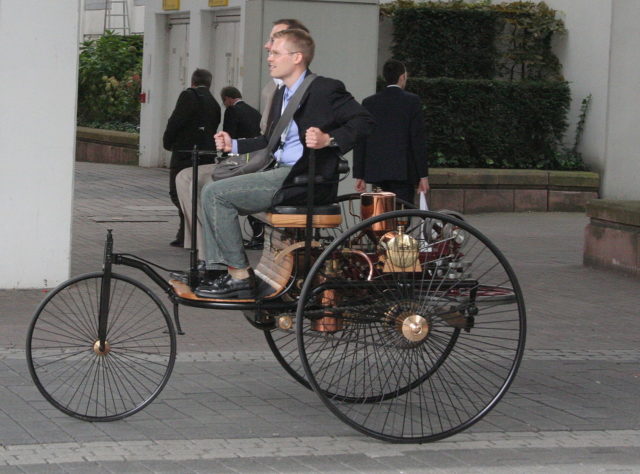 Working replica of the 1885 Benz Motorwagen in Frankfurt, 2007 Source