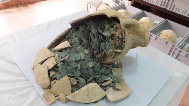 The treasure trove of coins was hidden in 19 pottery jugs. Photo courtesy of the Archeological Museum of Seville 