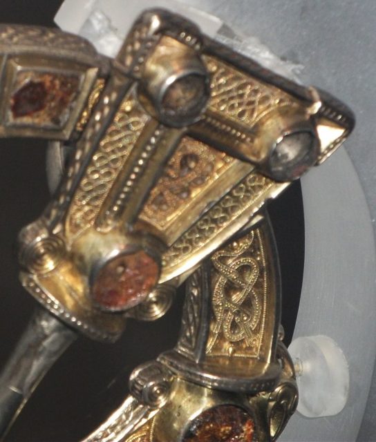 Detail of pin-head .Source