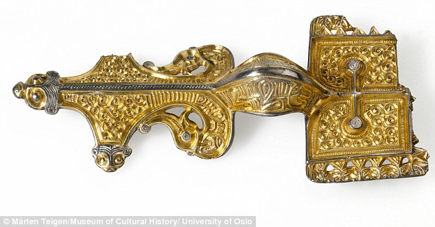 One brooch found in Skien, Norway, has edging seen in the local jewellery around the rectangular plate. Source:  Marten Teigen/ Museum of Culutral History/ University of Oslo 