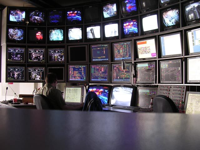 Control room. Wikipedia/Public Domain