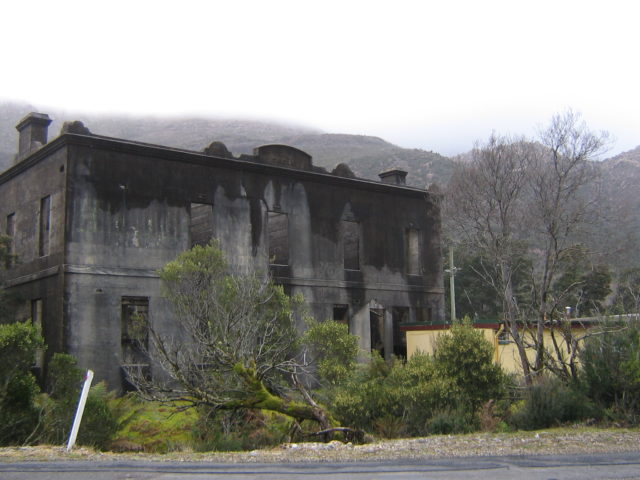 Remains of the Royal Hotel at Linda, Tasmania Source:By Scott Davis - Own work, CC BY 2.5, https://commons.wikimedia.org/w/index.php?curid=1247224