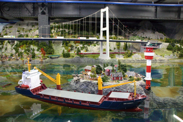 Ships sailing in real water in the Scandinavia layout. By Tobias Grosch/CC BY 3.0.