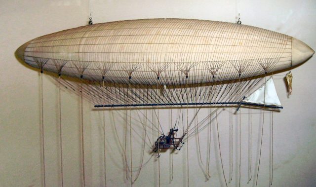 A model of the Giffard airship at the London Science Museum. Image by: Mike Young at English. Wikipedia/Public Domain