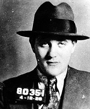 Mugshot of Jewish-American mobster Benjamin "Bugsy" Siegel in the 1920s.