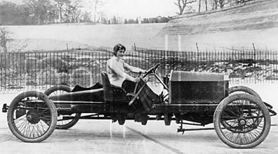 Dorothy Levitt, in a 26 hp Napier, at Brooklands, 1908Source: Wikipedia/Public Domain