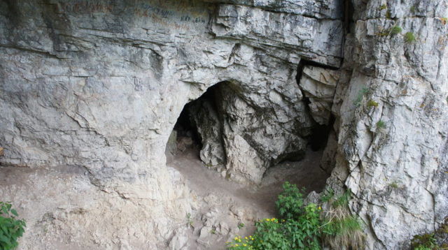 "Nostrils" Denisova Cave Source:Автор: Cheburgenator - собственная работа, CC BY-SA 4.0, https://commons.wikimedia.org/w/index.php?curid=40997962