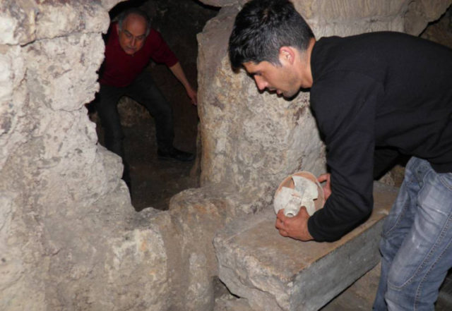 Father and son Faggiano at work on the site . Photo credit: Museum Faggiano 