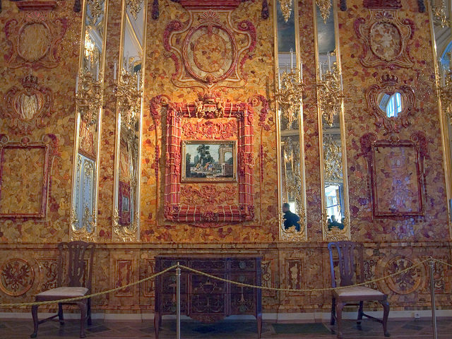 German soldiers disassembled the amber Room within 36 hours under the supervision of two experts. Photo Credit