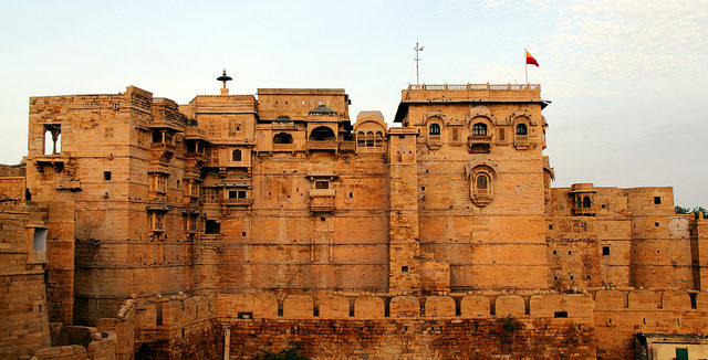 The Fort of Jaisalmer survived several attacks by the Muslim rulers like Ala-uddin-Khilji and Mughal Emperor Humayun. Photo Credit