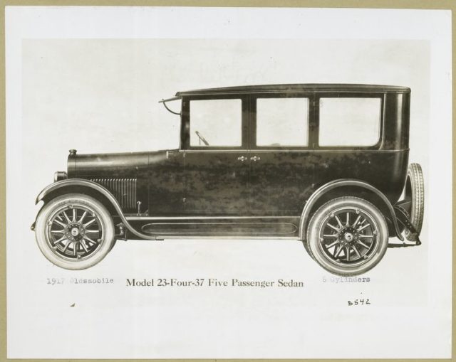 1917 – Oldsmobile Model-23 – Four – 37 Five Passenger Sedan, 6 cylinders