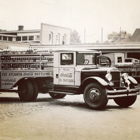 Vintage Coca-Cola truck. 1930s? Photo Credit