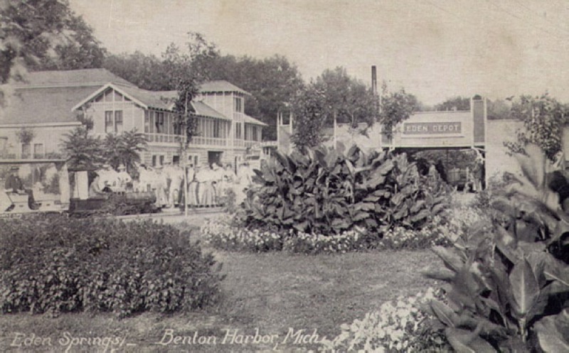 Image of House of David and Eden Springs Amusement park in 1910. Miniature railroad depot can be seen in the background. Photo Credit