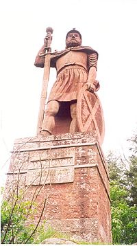 William Wallace Statue, Dryburgh. Photo credit