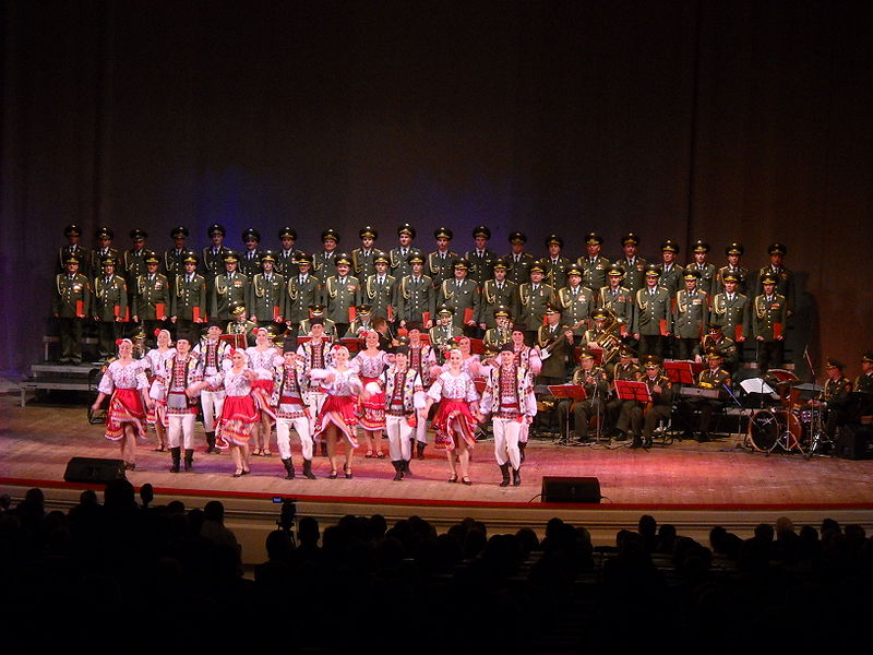 The Alexandrov Choir with Dance Ensemble, Warsaw 2009. Photo Credit