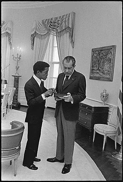 Sammy Davis Jr. in the Yellow Oval Room of the White House with President Richard Nixon, March 4, 1973