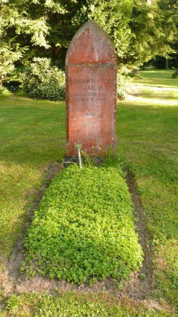 Her urn was laid to rest in her husband's grave in the Friedhof an der Groner Landstraße (Cemetery on Groner Landstrasse) in Göttingen. Photo Credit