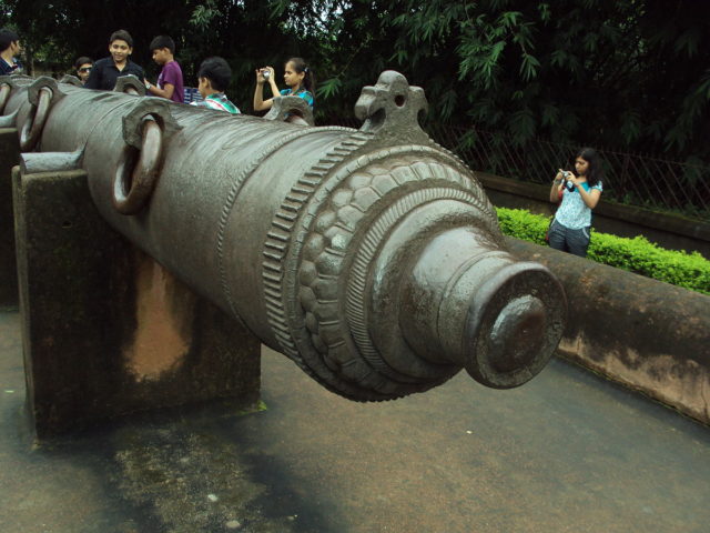 Jahan Kosha Cannon (the destroyer of the world). Photo Credit