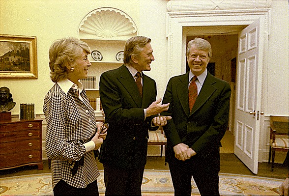 President Jimmy Carter greets Kirk Douglas and Mrs. Douglas, March 1978